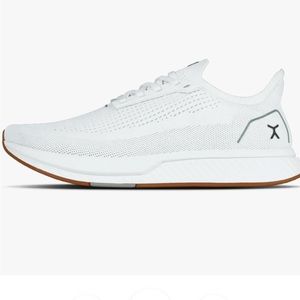 Flux footwear adapt runner women’s 7.5